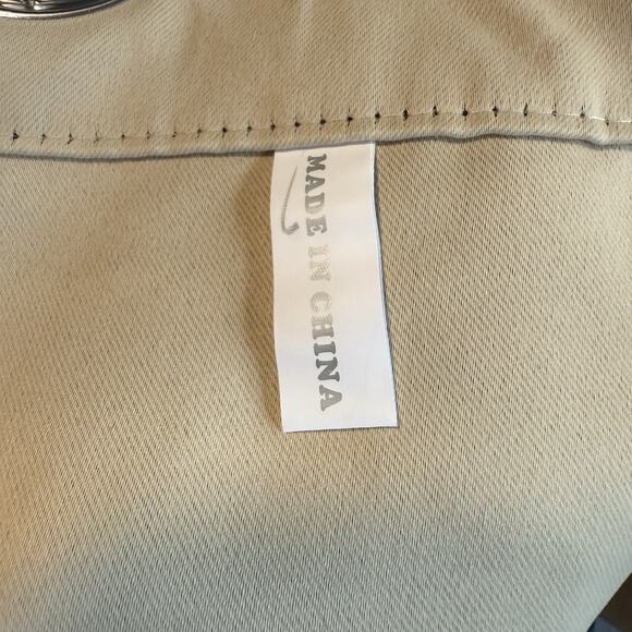 Beige Grommet Curtain Panel Set 52x86 100% Polyester (2 Panels) - Picture 5 of 7